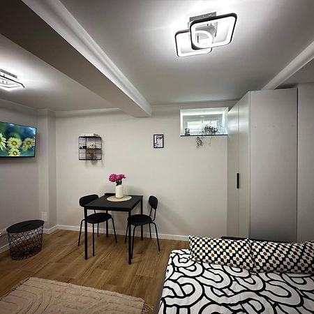 Ferienwohnung Skwerowa Nest Krakau Exterior foto